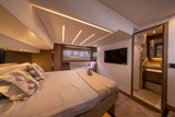 Prestige 520 for sale - owners cabin forward